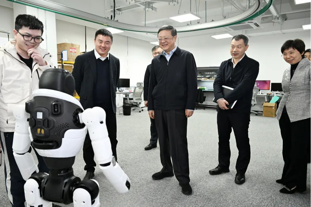 上海市委书记陈吉宁专题调研公海jcjc710机器人
